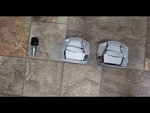 How to Change a Coin Mech & Lock On a Gumball Machine