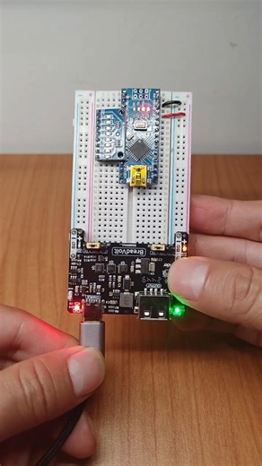 The best tool for a breadboard #arduino #breadboard #protoboard #usbc #battery #usb