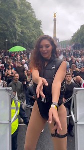 2.2K views · 4.8K reactions | Made love to 300,000 people and walked home alone. Still downloading. Still processing. Still integrating. Full of love and gratitude for our incredible community 懶 | Simina Grigoriu | Facebook