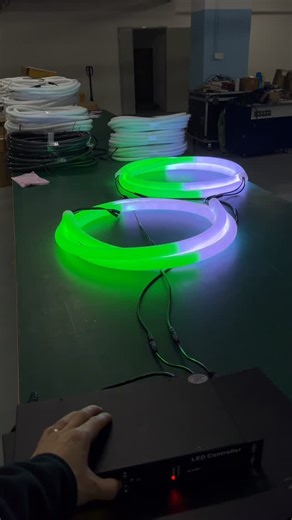 Lucas Yang on Instagram: "PSAC4 Controller × Creative Black Neon Flex Turn darkness into programmable light #blackneon #pixelneon #clublighting #nightclubdesign #visualart"