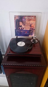 Maze Featuring Frankie Beverly ~ SILKY SOUL IN MEMORY OF #frankiebeverly⋆⭒˚｡⋆🎙️✍🎧 😇🕊💫☁️🌈🙏 Frankie Beverly (born Howard Beverly, December 6, 1946 – September 10, 2024) was an American singer, songwriter, and producer, known primarily for his recordings with the soul and funk band Maze. Beverly formed Maze, originally called #RawSoul, in his hometown of Philadelphia in 1970. After a relocation to San Francisco and an introduction to Marvin Gaye, Maze went on to release nine Gold albums and 