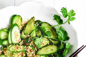 Japanese Cucumber Salad (Sunomono) • crisp & refreshing!