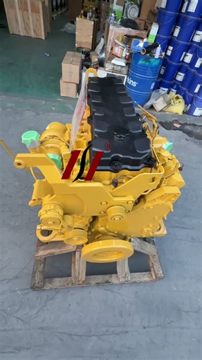 Caterpillar C9 Engine Assembly - Remanufacturing #engine #mechanic