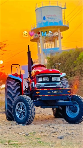 "मित्रांनो, बघा महिंद्रा अर्जुनची (Mahindra Arjun) खरी ताकद आणि रुबाब! 😎#tractorlover