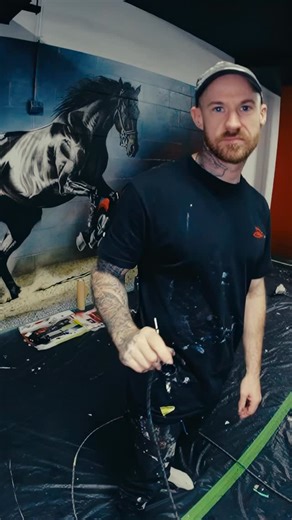 This mural….. is nearly a wrap….. nearly…. Ever so nearly! #art #mural #porsche #ferrari #airbrush | D C Willans Artworks