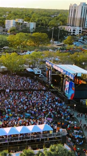 Need more Aprils like these?! SAME! 🙌 🤠 Who's STOKED about joining the #RRUFam for the 2026 Austin Reggae Festival?! More exciting things coming soon!! 👇 🎶 📆 April 17-19, 2026 | Auditorium Shores 🎫💨 REGGAERISEUP.COM | Austin Reggae Fest