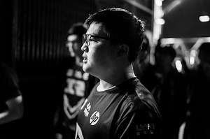 Uzi retires from professional League of Legends due to poor health