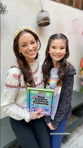 Meeting Emily Calandrelli from Emily’s Wonderlab on Netflix! ‪@EmilysScienceLab‬