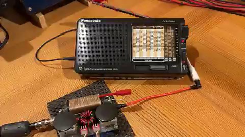 765kHz Radio Vostok Rossii from Khabarovsk Krai, RussiaSINPO: 45333 4/1 9:39UTC (19:01JST) Russian, NewsRX: RF-B11 + 15m Inverted L typeNiigata, Japan同周波数の中継局が10個所あるようで，ややエコーっぽいです♪#BCL #中波放送