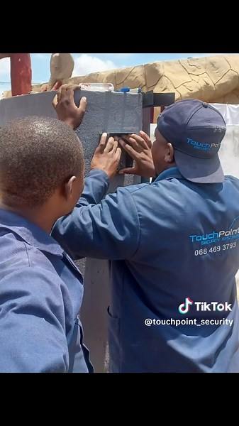 Enhance Security with D5 Smart Gate Motor & Intercom Access Control