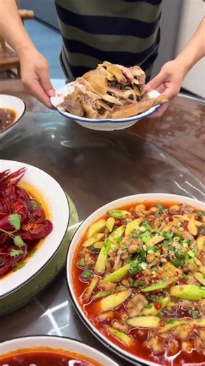 石化大道老铁看过来！李向东家烤肉套餐原价138，现49.9！烤肉冒油、花蛤鲜甜，牛肚、豆皮、素拼搭配，够三四人吃，老少皆宜，快约饭搭子冲！ （【退款规则】到店核销：随时可退，过期未核销自动退）#安宁市美食推荐 #什刹海特色美食 #撸串 #米东区美食推荐 #特色美食分享