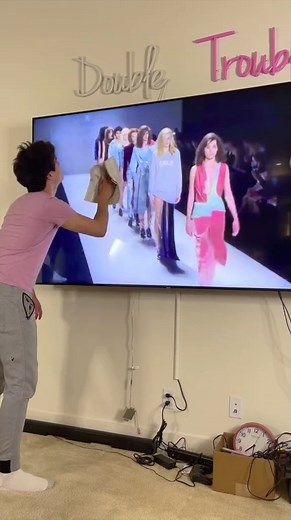 I made models fall | Stokes Twins