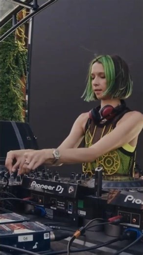 Miss Monique | Emotion turns into movement #melodictechno #electronicmusic #clubmusic #musiclovers