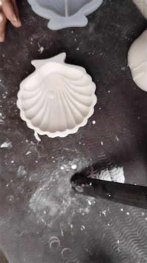 DIY Seashell concrete Trinklet tray for your cozy home #smallbusiness #artgallerybyap #muzaffarpur