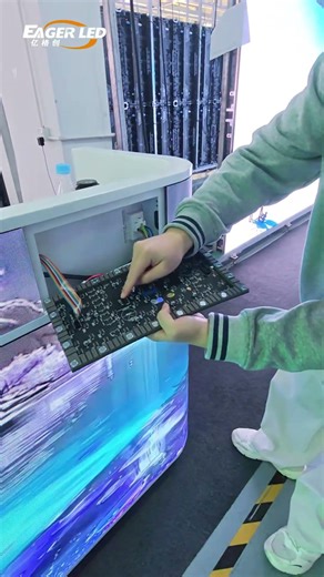 So this is what a curved LED module looks like.#eagerled #leddisplay #ledscreen #ledmodule