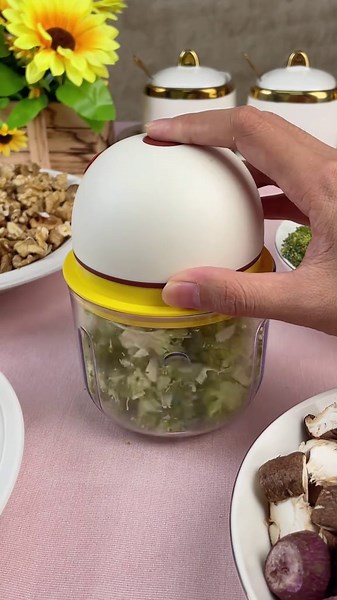 使いやすいフードプロセッサーの魅力