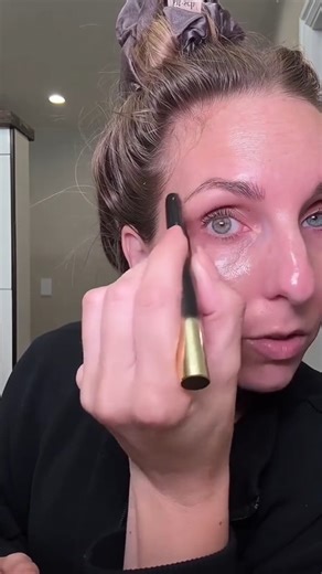 4.1K views · 14 reactions | Your perfect brows, simplified. ✨ This 2-in-1 easy brow stick combines a defining pencil & a soft powder fill for natural, feathery strokes in seconds. No more switching tools—just effortless beauty! | Instantliy | Facebook