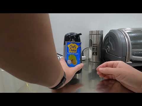 Amazon Basics Electric Can Opener