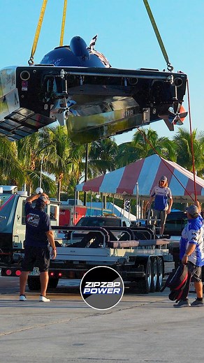 101K views · 1.6K reactions | Getting Loaded in Key West #raceboat #graydel #crane #keywestoffsore #boatracing #boats | Zip Zap Power | Facebook