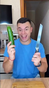 A disabled duckling helps his cat friend 🐥175 #DuckRescue #CuteAnimal #animalrescue