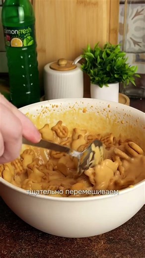 A cake that tastes like childhood ✨ #dessert #simplecake