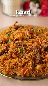 Noor on Instagram: "hyderabadi tahari recipe: 1. In a pressure cooker, take 500gm mutton/lamb/beef (i used lamb shoulder) cut into medium pieces, add 1 small onion roughly sliced, 5 tomatoes, 2tbsp ginger garlic paste, salt to taste, 1/4 tsp turmeric powder, 1tbsp red chilli powder, 4-5 green chillies, 1/2 cup vegetable oil. Adjust the green and red chilly to your liking. I like my tahari pretty spicy 🌶️. 2. Pressure cook for 2 whistles a simmer for 20 minutes OR if you’re not using a pressure