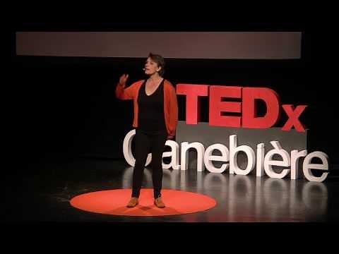 Une éducation bienveillante pour un monde plus humain | CATHERINE SCHMIDER | TEDxCanebière