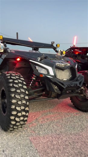 “Locked and loaded” 🔒🤙🏽💯🔥😈😈#4x4 #canam #offroad #utv #sxs @Elektric Offroad Designs @DRT Motorsports- Own the DRT @Baja Designs @5150 Whips @Julian @elbatnamnazo @Can-Am Off-Road