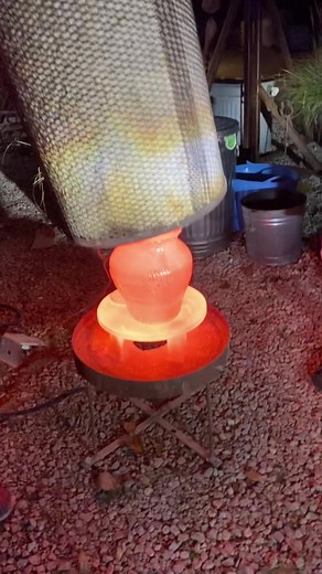 A smoother example of the raku process, burning out the oxygen in the atmosphere with sawdust. #raku #ceramics #art #asmr #viral #ceramic