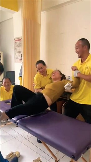 FUNNY Chiropractor Edition – Ultimate Comedy Crack Attack! 😂🤪 #shorts #chiropractor #funny