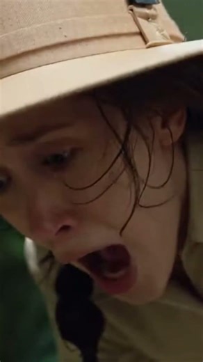 Terrifying Moment Female Zookeeper Attacked by Giant Python