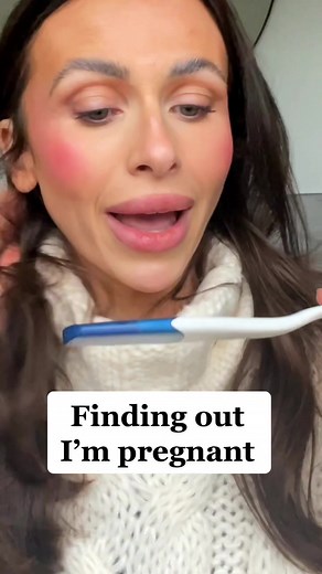 Imogen's Pregnancy Revelation at the Christmas Market