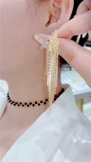 Gentle & Sparkling Tassel Earrings #earrings #jewelry