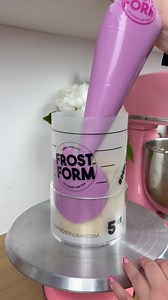 30K views · 700 reactions | Buttercream Birthday Cake made with Frost Form 珞 We used Silky American Buttercream and softened it before piping it into our Form! Get the recipe on www.frostform.com 勺 Pro-tip: make a little foil “bowl” under your cake to catch all those pesky sprinkles from falling everywhere! #frostform #birthdaycake #cakedecorating #buttercreamcakes | Frost Form | Facebook