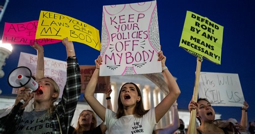 Protesting Tips: What To Wear, Bring And Do To Protect Yourself