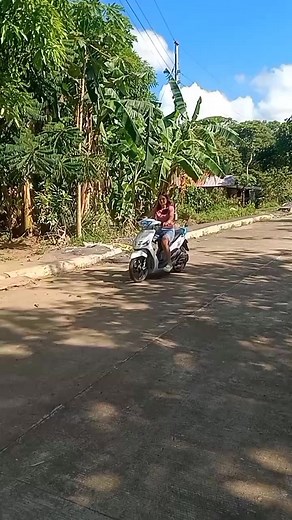 122K views · 1.5K reactions | Jackpot si Madi nong mga garaw Nin mga kinawyan na paipit 藍 #viralreelsfacebookシ #forcontentpurposesonly #everyonefollowershighlight #highlightsシ゚ #fypシ゚ #funnyreelsvideo #eleksyonmemes | Aling Kulot | Facebook