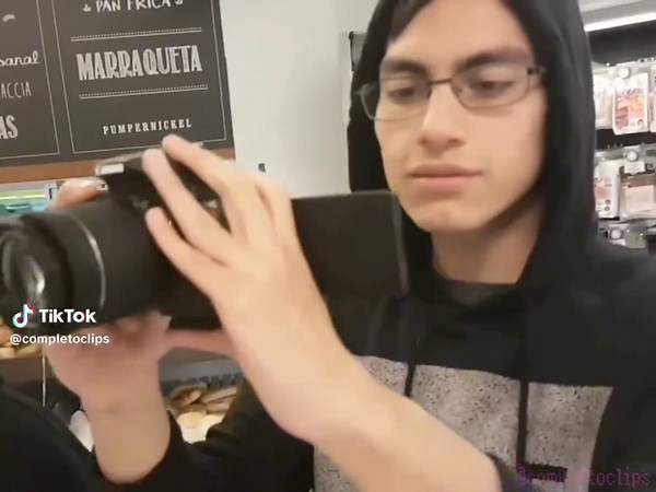 Dylantero y Cristian: Memes y Diversión en Chile