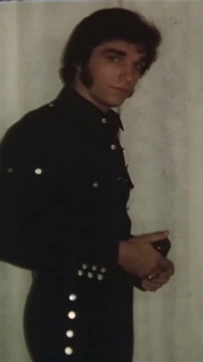 Memories - Elvis Alive 1985