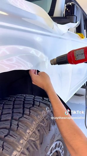 Vinyl wrapping thr Bronco in a custom pearl with extra pink flakes 🔥👌✨ I also teach how to wrap cars in person and have instructional videos 🤝🏆 I posted a new how to wrap cars series too! 🎥🫡 #asmr #asmrsounds #carwrapping #vinylwrapping