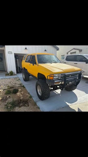 1987 Toyota 4Runner · Deluxe