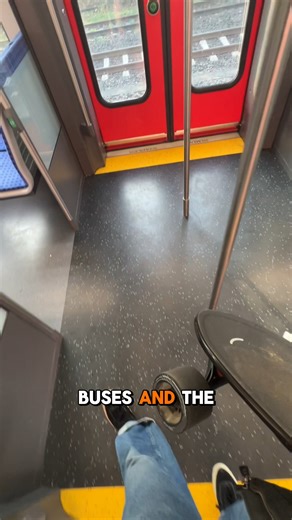 1.2K views | Exway Wave can be taken anywhere. Flight, Metro, Trunk, EVERYWHERE! #charger #commuter #outdoor #commute #electricskateboard #exway #electric #holiday #electricskateboards #gamer #blackfriday | EXWAY BOARD | Facebook