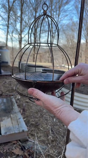 Garden Reflections hanging planter adds classic cottage farmhouse charm to home decor