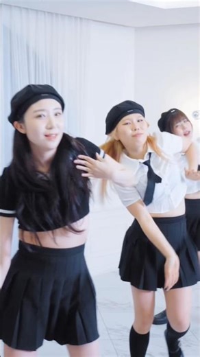 LE SSERAFIM 르세라핌- Blue Flame 블루 플레임 | Dance Cover #shorts