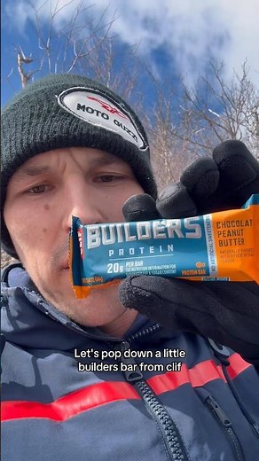 Clif Builders Bars - A great gluten free snack during your outdoor hiking adventures #glutenfree