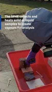 How do OPCW inspectors detect toxic chemicals?