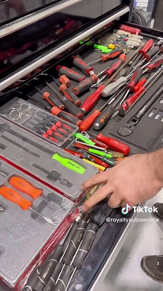 Replying to @johnthemess157 Lots of time and energy organizing this box…#toolboxtour #tools #toolbox #snapon #milwaukeetools #matco #mechaniclife #mechanic #carguy #cartok #mechanicsoftiktok #toolsofthetrade #toollife #fyp #foryou #viral #work #interesting #stitch