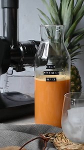 A better way to juice. Enjoy pure, freshly squeezed juice without additives – from classic orange and exotic fruit to nutrient-packed green juices and wellness-boosting shots. 🍎🍊🍍 Head to our website to shop 👉 https://bit.ly/3iYVb8C Video by rebeccacooks_ [IG] | Ninja Kitchen UK