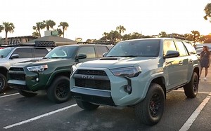 2021 Toyota 4Runner TRD Pro Lunar Rock 全新LED大灯介绍