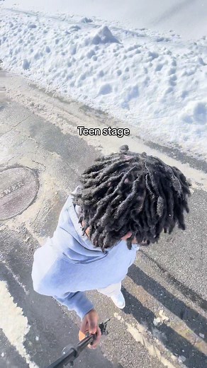 Most cinematic loc update | … think I’ve finally hit the teen stage in my loc journey or am i still budding. lmk #locs #locstages #teenlocs