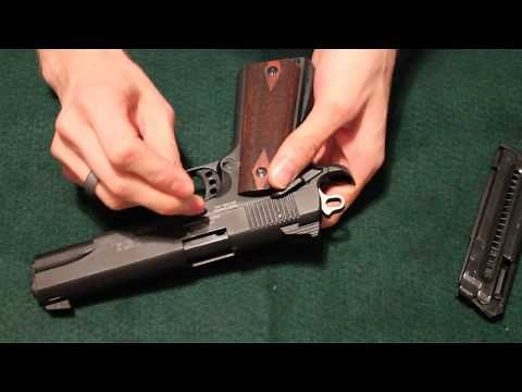Sig Sauer 1911 22 - Disassembly